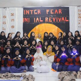 Mengubur ketakutan, Menjemput Kebangkitan Bersama Aphrodite English Club